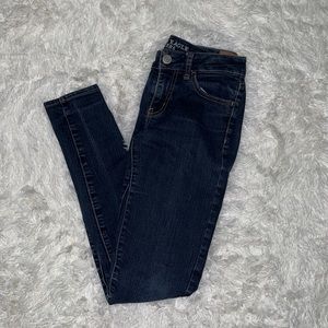 AEO Dark Wash Jegging Skinny Jeans Size 2